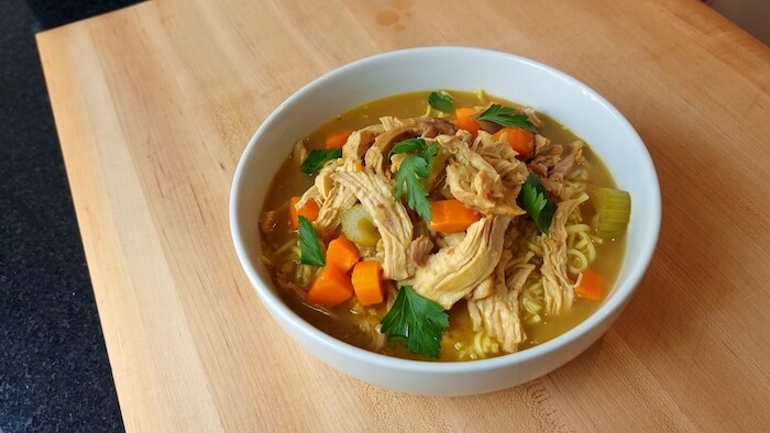 chicken noodle soup with vegetbles