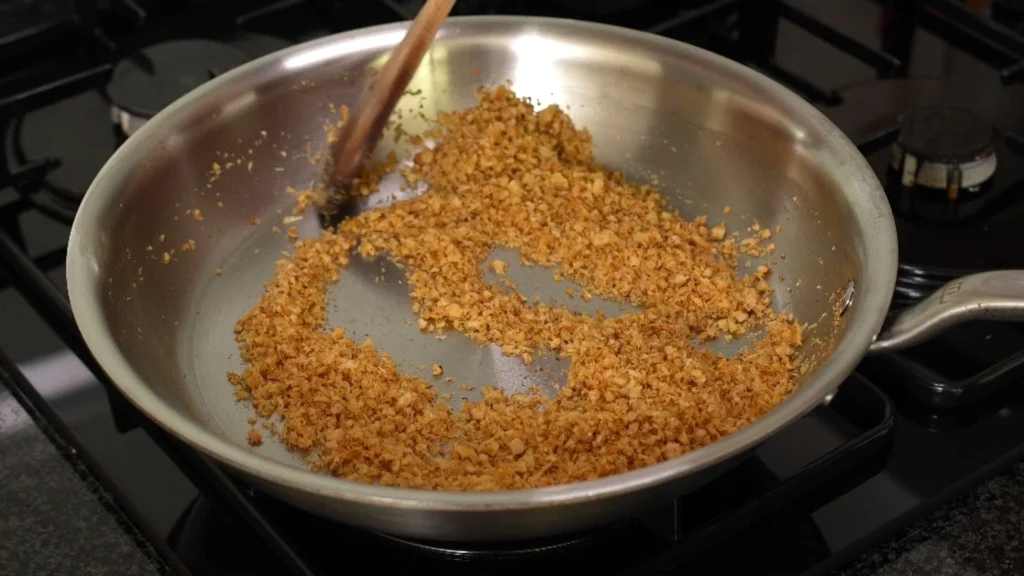 TOASTING-WALNUT-crumb